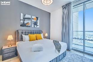 bnbmehomes | Modern Interior 2 BR |Al Habtoor-3504 Apartment in Dubai
