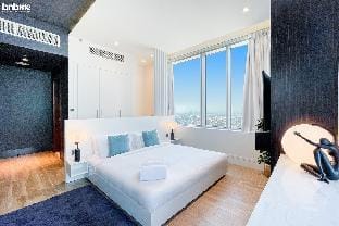 bnbmehomes | High-floor Skyscraper | Sea View-4801 Apartment in Dubai