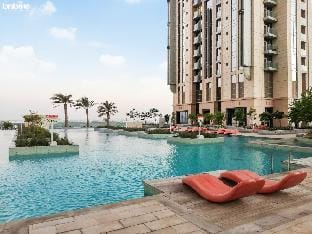 bnbme | French Designer Interiors | 5 * Pool-4405 Apartment in Dubai