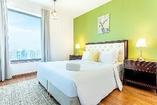 On JBR Beach w/ Bars, Restaurants &Night Life-3501 Apartment in Dubai