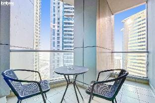 High Floor w/ Modern furniture and amenities-4408 Apartment in Dubai