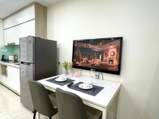 Luna's House #Studio Vinhome D'.Capitale 2304 Apartment in Laos