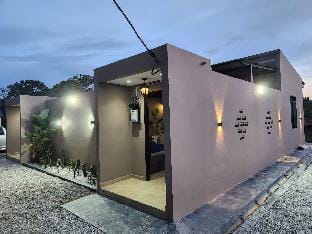 O'Ficus (Haider)Private Chalet(1 Room) Vacation rental in Malaysia