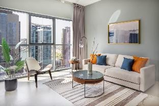 Silkhaus Modern luxury 1BDR Bellevue | Gym & Pool Vacation rental in Dubai