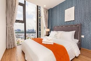 Luxurious 3Brs - Amazing View - Free Pool & Gym Apartment in Ho Chi Minh City