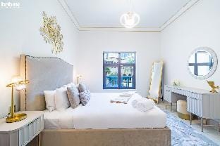 bnbmehomes | Arabian Retreat |Dubai Mall-4066 Apartment in Dubai