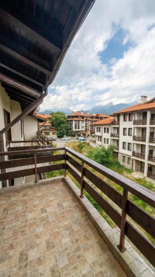 Cosy Mountain View Apartment - 200mbps Wi-fi Apartment in Bansko