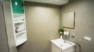 Modern-2BR&2BH?Near NTNU Ximen GuttinNew Huge?S7 Apartment in Taipei City