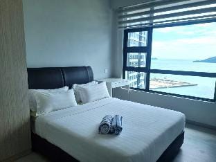 Spectacular Seaview 2BR Suite @ Jesselton Quay Apartment in Kota Kinabalu