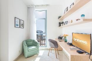 bnbmehomes |Elegant & Stylish Std n Downtown-502 Apartment in Dubai