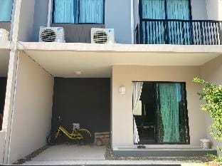 MET TOWN Bangna Apartment in Bangkok