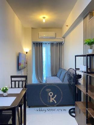 Cozy place to stay at coast res. 3351 Apartment in Pasay
