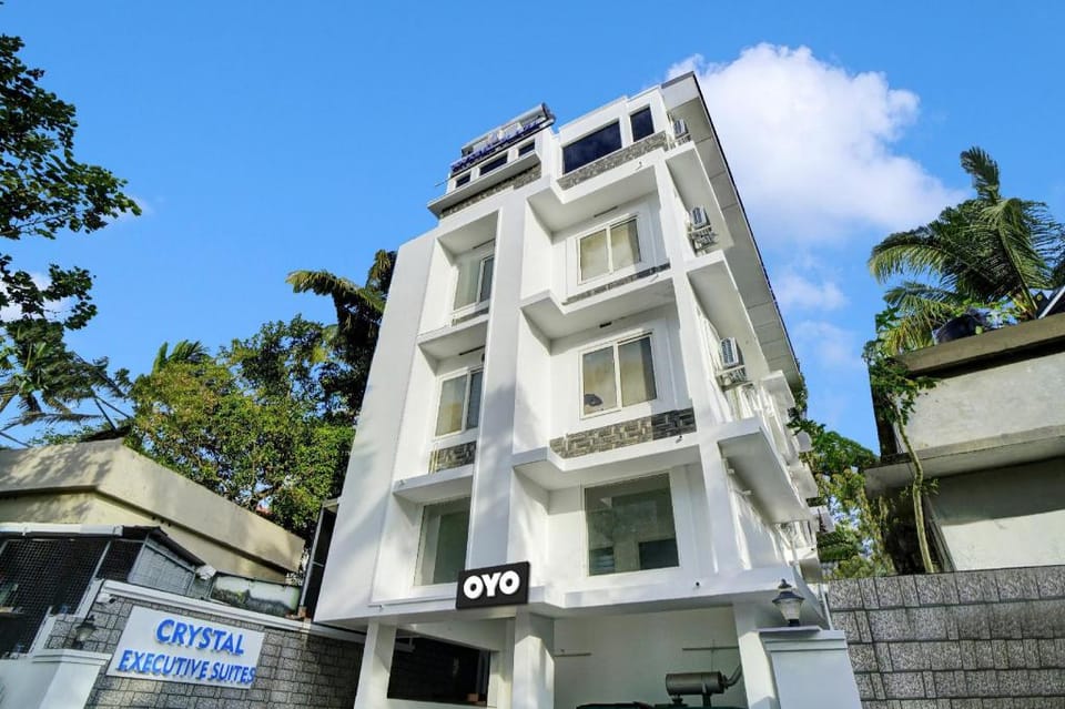 Super Hotel O Crystal Executive Suites Hotel in Kochi
