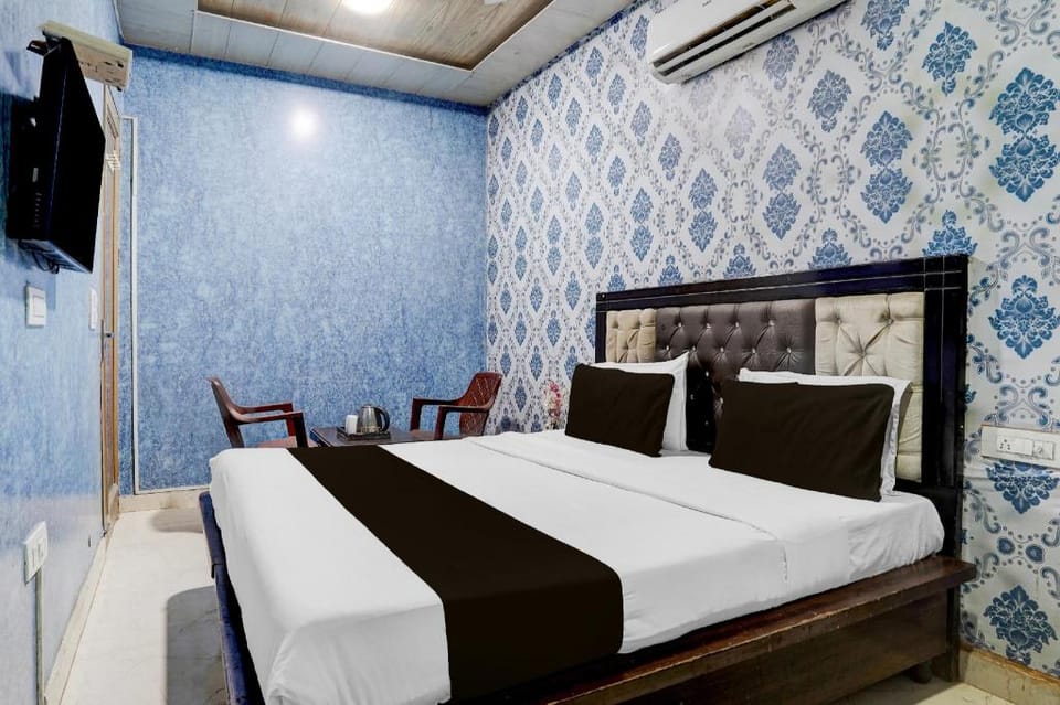 Super Hotel O Zirakpur City Court Complex Formerly The Platinum Hotel in Punjab, India