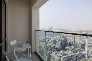 Luxury 1BR at Vida Residences Apartment in Dubai