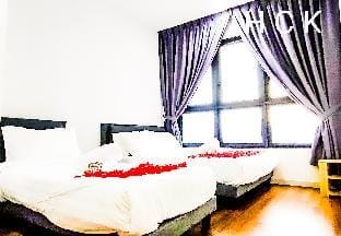 Gigantic KL View at M-Vertica by HCK Apartment in Federal Territory of Kuala Lumpur