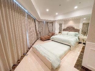 The Jewel of La Casa III Apartment in Surabaya