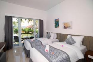 Modern 1 BR Superior #PS42 Apartment in Pemenang