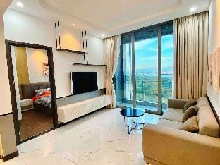 The most luxury and best pool apartment in HCMC Vacation rental in Ho Chi Minh City