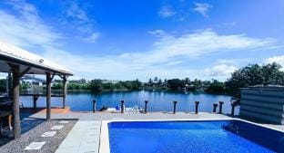 Waterfront Sunset Apartment Nadi - Water/Upstairs Apartment in Nadi
