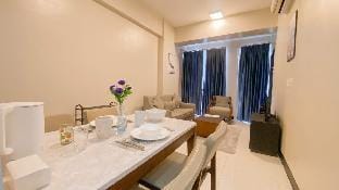 Seaview 1BR w/ Fast Wi-Fi + Beach Access Apartment in Lapu-Lapu City