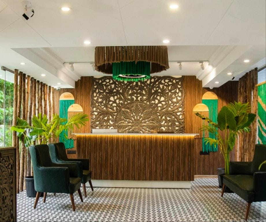 HUE GUH The Porto Candolim Hotel in Calangute