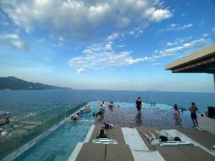 A la Carte - 2BRs Ocean View with Balcony Apartment in Da Nang
