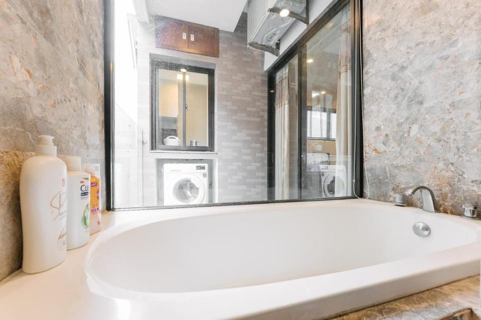 Hi.Home House - Ngoc Khanh Lake Apartment in Hanoi