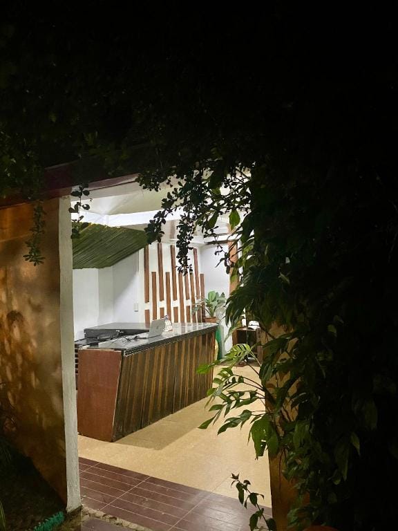 OYO 1007 5 Senses Hostel Hotel in Manila City