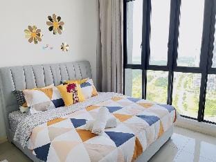 Legoland walk 3min 2RB Bunny Max8pax Dpristine Vacation rental in Johor