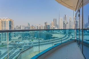 Bay Gem With Panoramic Burj Khalifa and Canal View Vacation rental in Dubai