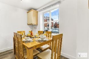 Silver Stag Properties, 4 BR Gem in Coalville Vacation rental in South Derbyshire District