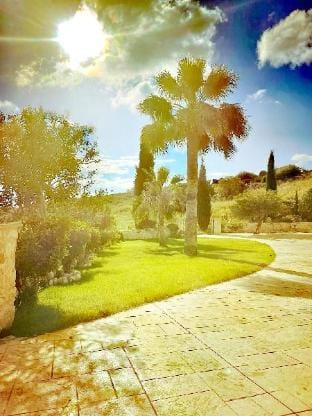Beautiful Home～
Luxury Villa where you can party Vacation rental in Paphos District