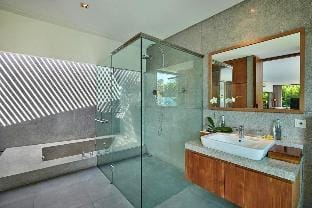 Khakhasi 3 BR Private Pool Villa JU21A Villa in North Kuta
