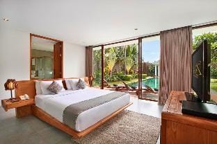 Khakhasi 3 BR Private Pool Villa JU21A Villa in North Kuta