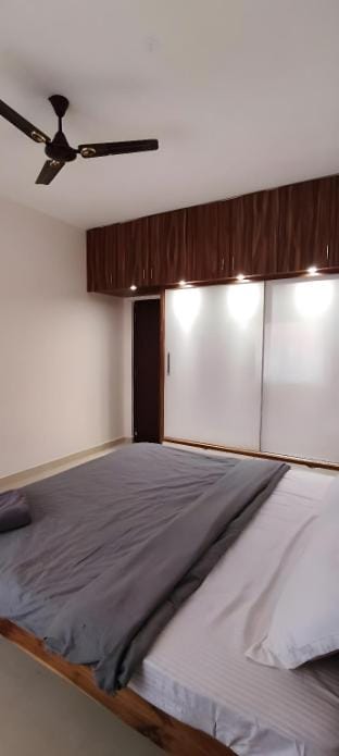 Lovely 2 bedroom Apartment with free parking space Apartment in Tirupati