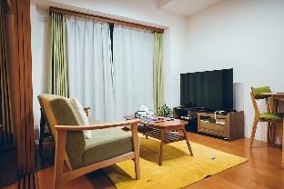 JIXI 吉喜の屋【萬聖節促銷】两卧套房 可住4人，2条地铁 大国町站10米可达，临近高岛屋、心斋桥 Apartment in Osaka