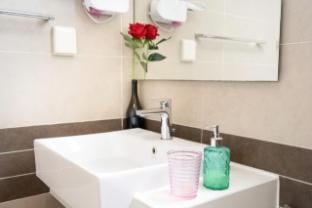 Sara Rivergate Studio Ben Thanh (lg26) Apartment in Ho Chi Minh City