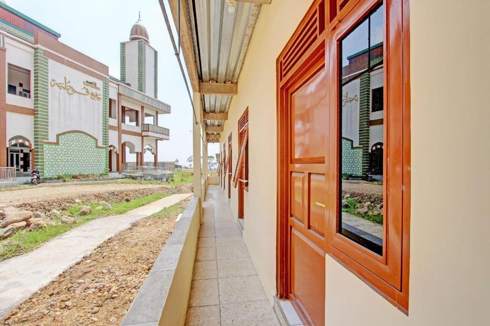 Hotel O Syifa Guest House Syariah Hotel in Indonesia