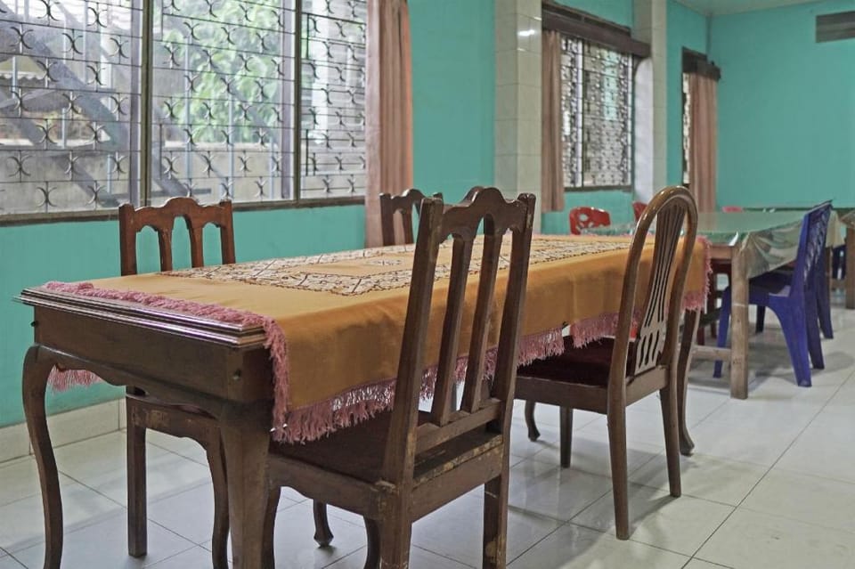 Capital O 92958 Hotel Raflessia Syariah Hotel in Indonesia