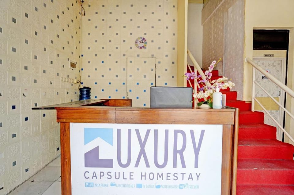 OYO Life 92980 Luxury Capsule Homestay Hotel in East Java