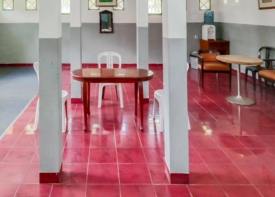 Villa Anyelir Yustik Mitra RedDoorz Hotel in West Java