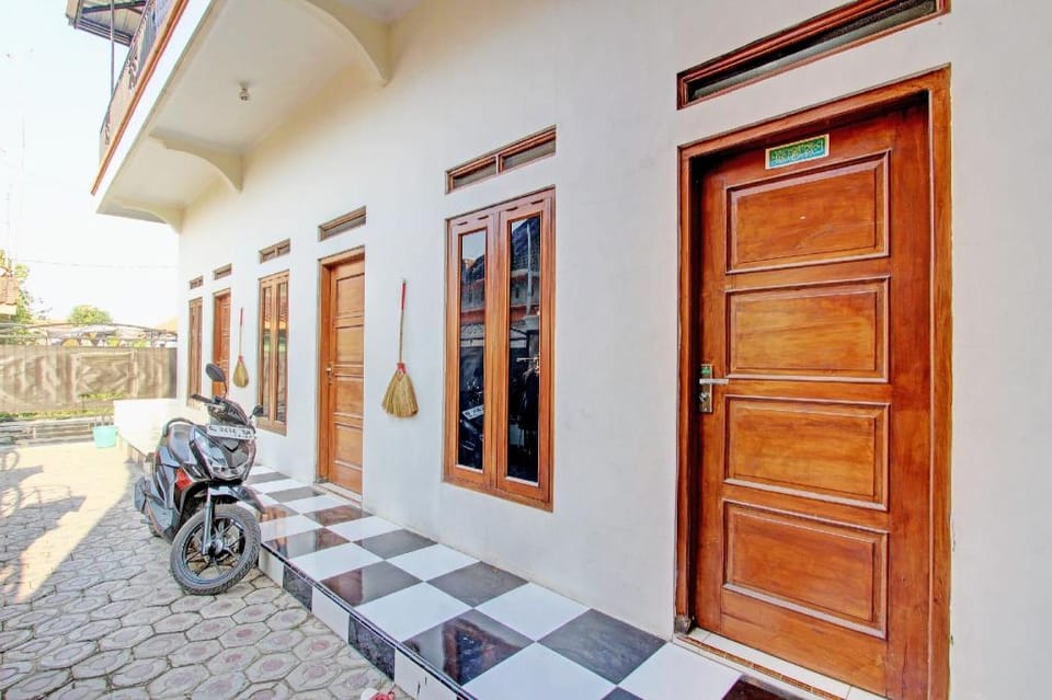 Hotel O Guest House Cemara 1 Syariah Hotel in Indonesia