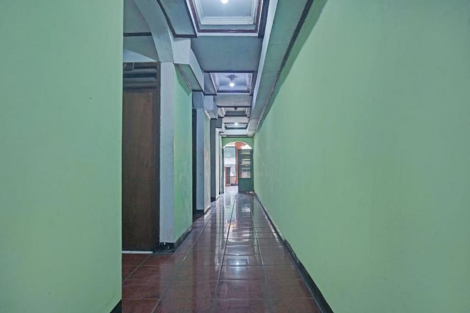 OYO 92994 Wisma Kencana Indah Hotel in Cisarua