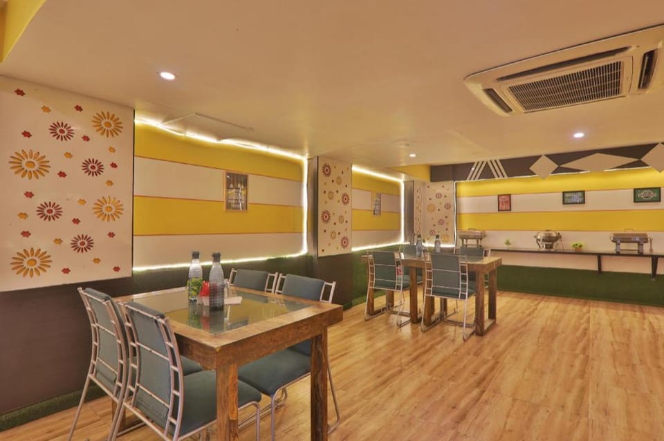 Hotel Janki International Varanasi Hotel in Varanasi