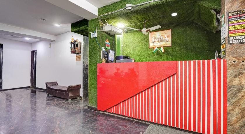 Hotel Twamev Couple Friendly Laxmi Nagar Hotel in New Delhi
