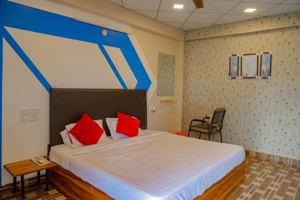 Mandav Hills Resort & Film City Hotel in India