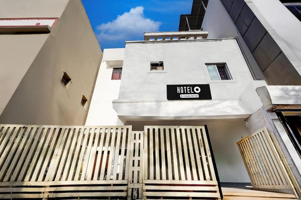 Hotel O Saligramam Chennai Hotel in Chennai