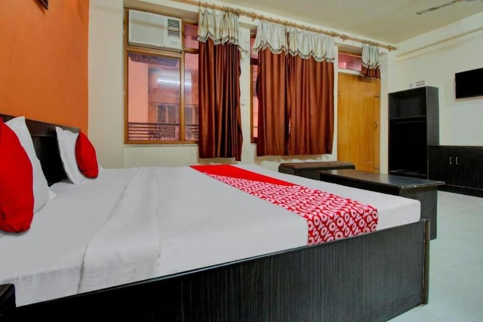 Hotel O Asian palace near jalmahal amer jaipur city Hotel in Jaipur