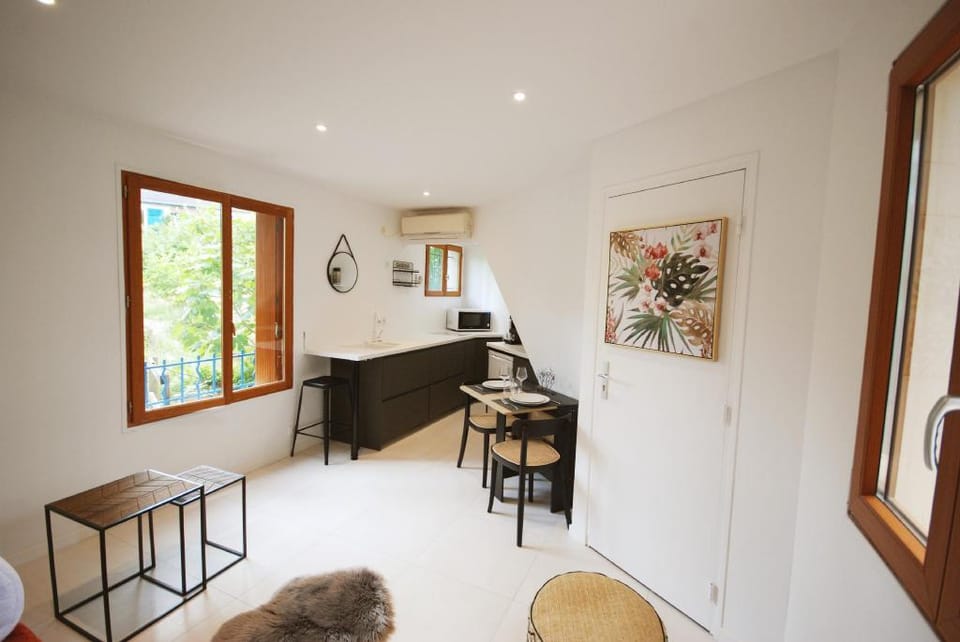 Studio - Confort - Climatisé - Le Refuge de Charles - Jardin Apartment in Île-de-France